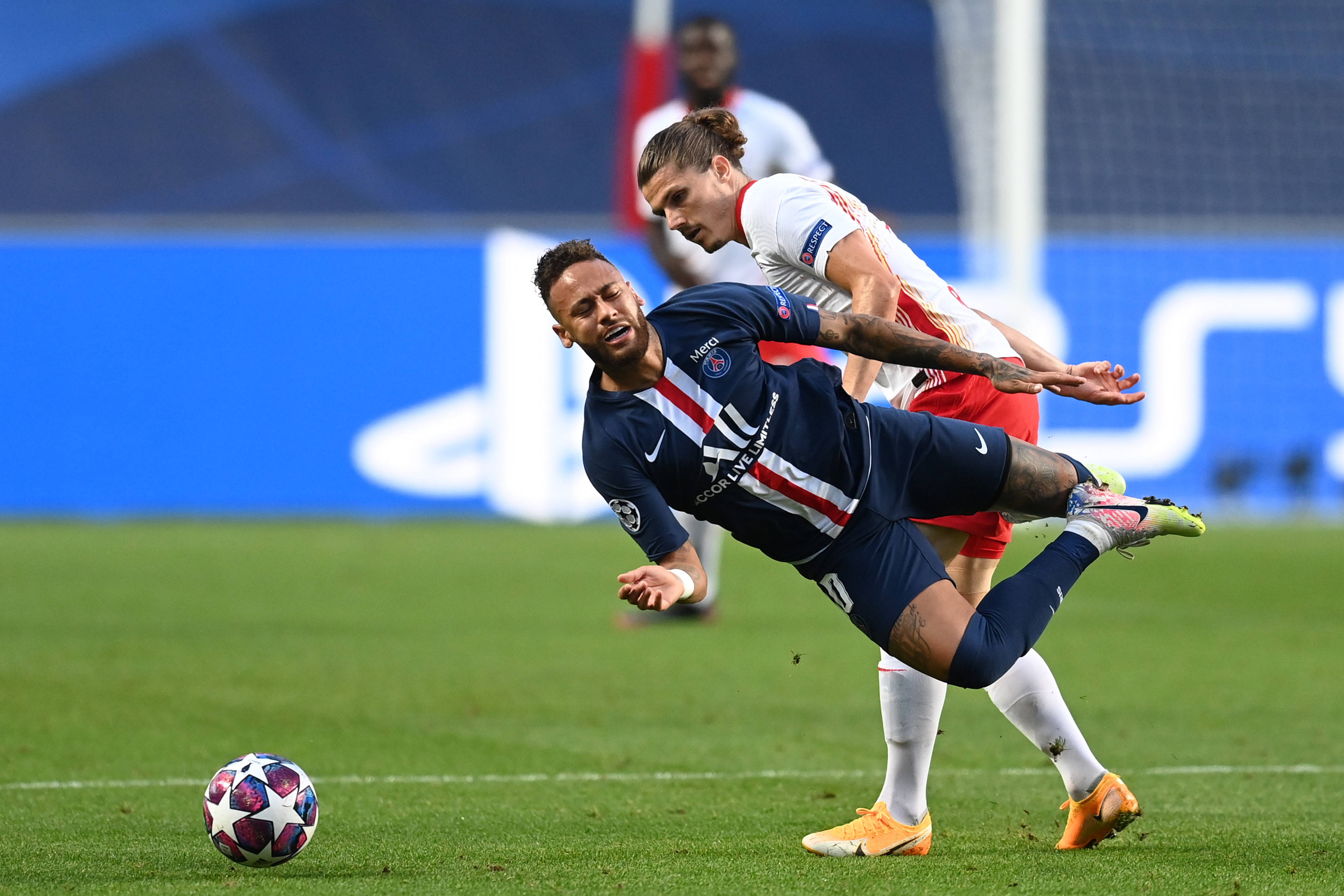 巴黎圣日耳曼队员为欧冠联赛做准备