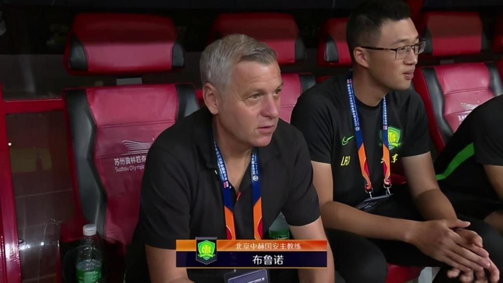 战术调整成关键，教练发挥决定性作用