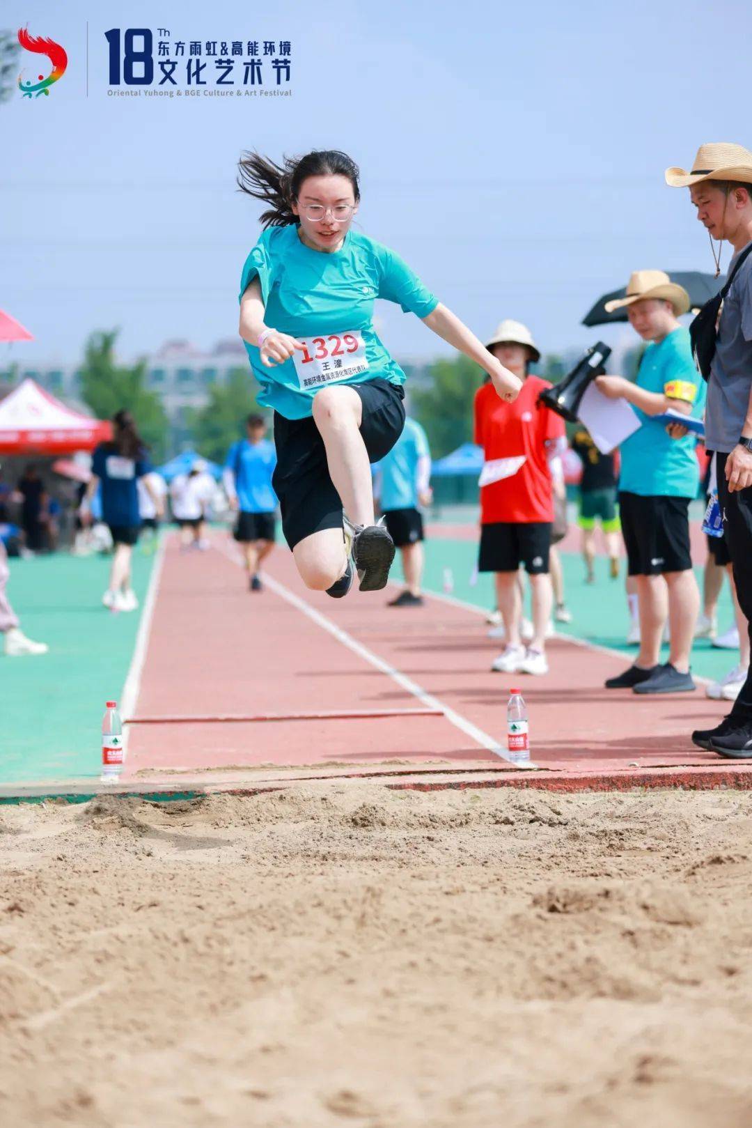 哥伦比亚女子田径选手突围前进,锐不可挡 哥伦比亚女子田径选手突围前进,锐不可挡