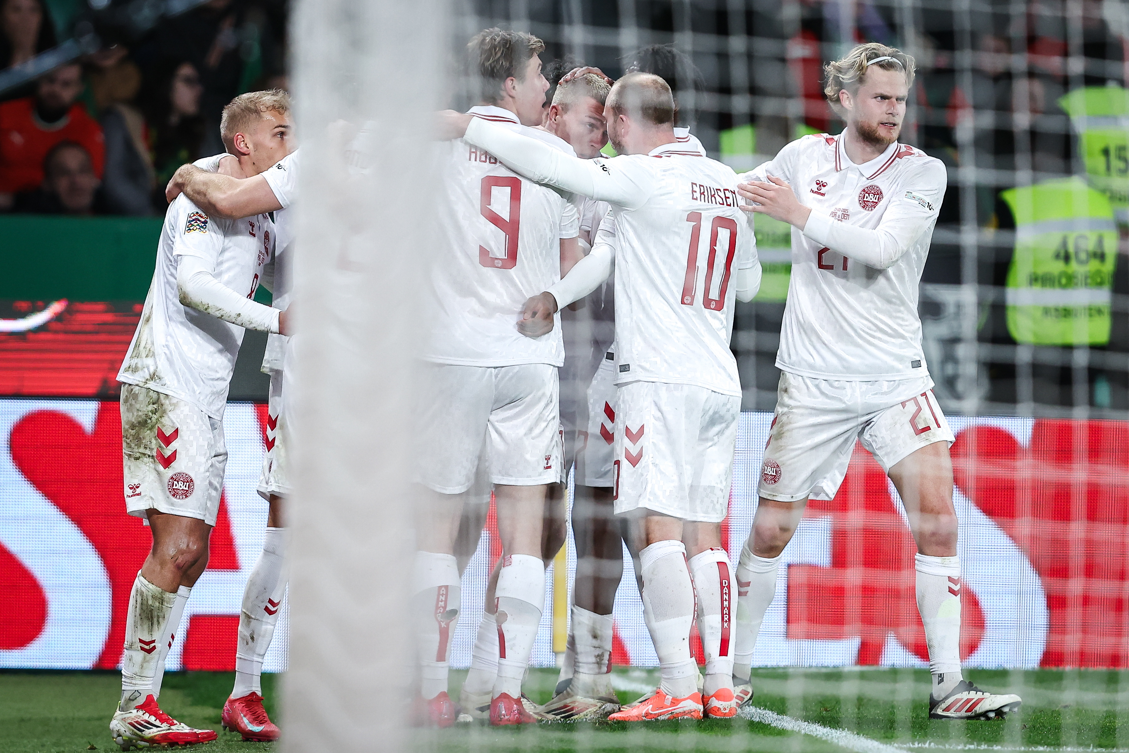 欧国联比赛激情四射,球员无畏压力 欧国联比赛激情四射,球员无畏压力