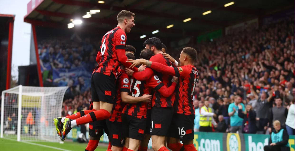 曼城客场战平维拉，继续向前迈进