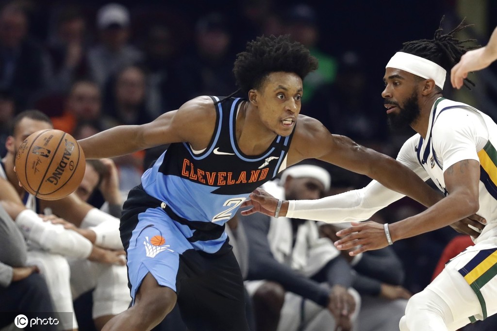 爵士队主教练赞其球员表现，赛季表现可观的简单介绍