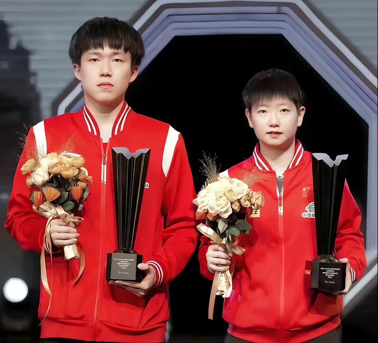 关于负伤在场，球员全力以赴奋力拼搏的信息