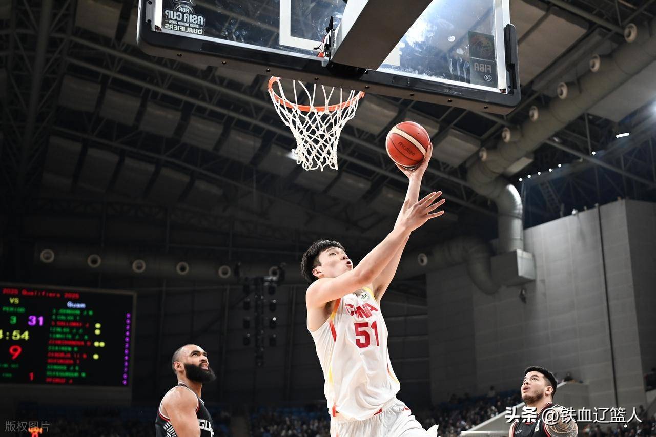 鹈鹕与开拓者上演惊险对决，谁将胜出？