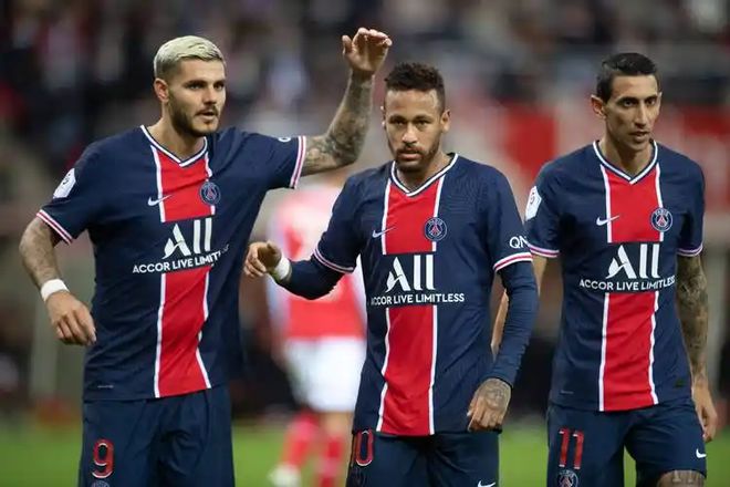 关于法国劲旅交锋，巴黎圣日耳曼力克里昂的信息