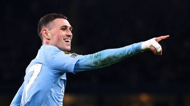 关于足球巨星在欧洲赛场上演帽子戏法的信息 关于足球巨星在欧洲赛场上演帽子戏法的信息