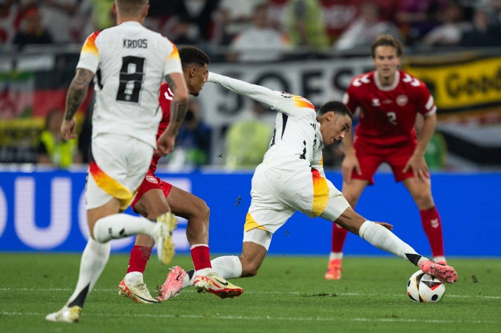 欧洲精彩对决:德国队胜韩国晋级四强 欧洲精彩对决:德国队胜韩国晋级四强