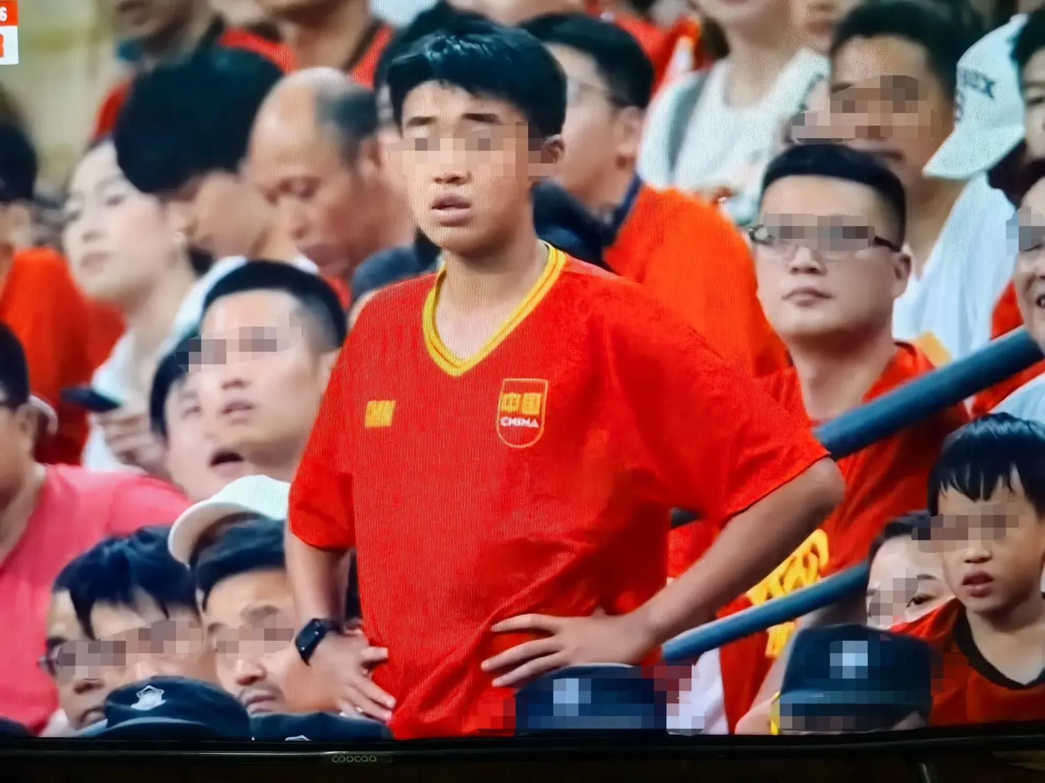 守门员扑出点球,帮助球队保持不败战绩的简单介绍 守门员扑出点球,帮助球队保持不败战绩的简单介绍