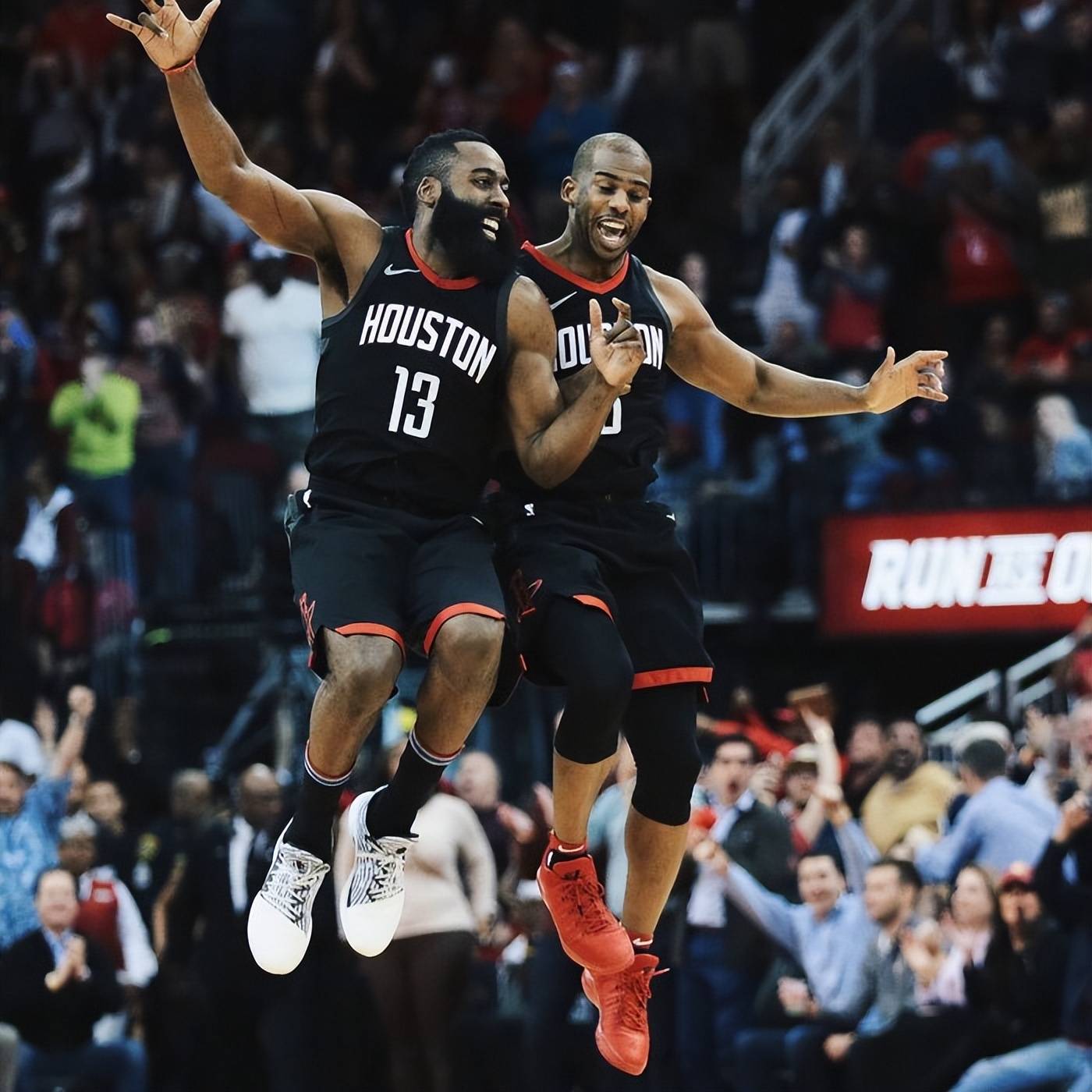 火箭主场胜骑士,哈登砍下40+11+9 火箭主场胜骑士,哈登砍下40+11+9