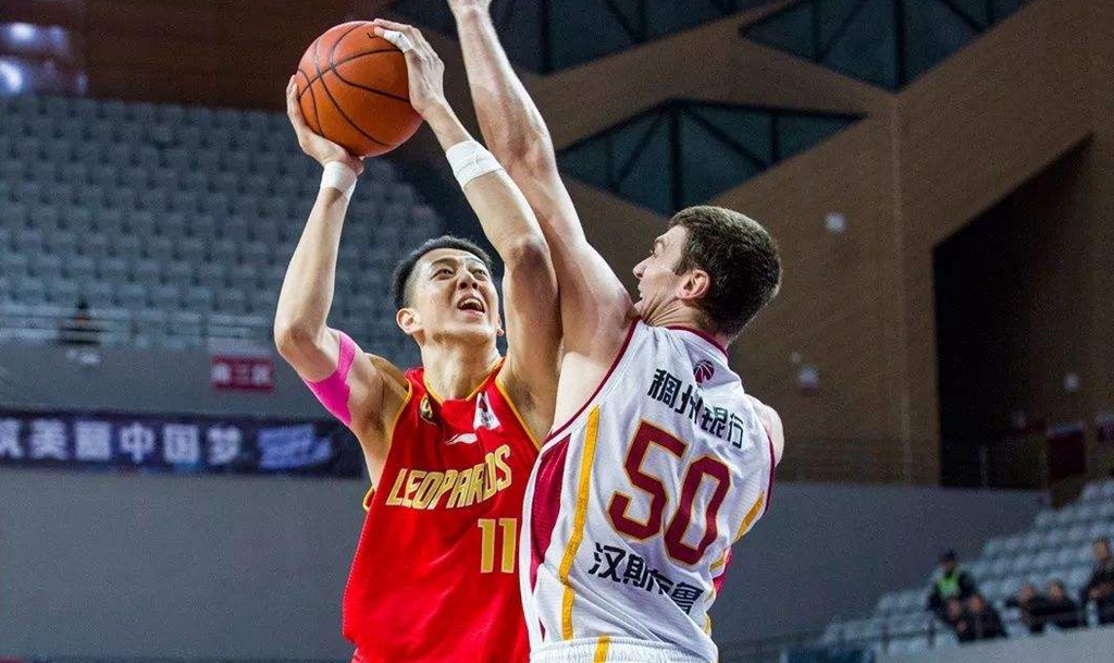 PG电子游戏-中国队绝杀丹麦队，黄鸭组合扛起全队